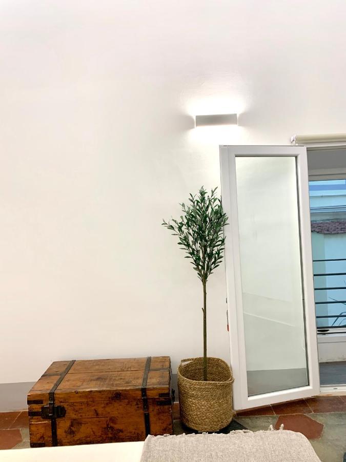 Nice Downtown Loft Apartment Рим Екстериор снимка