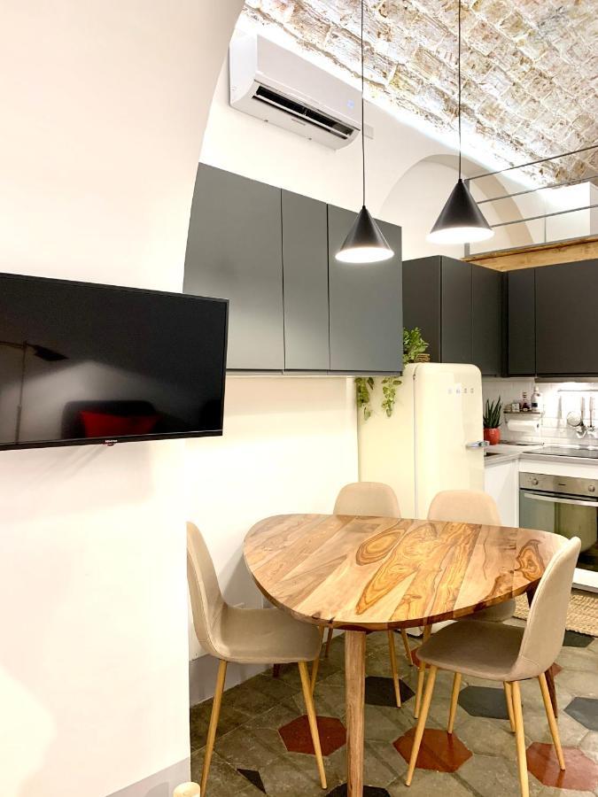 Nice Downtown Loft Apartment Рим Екстериор снимка
