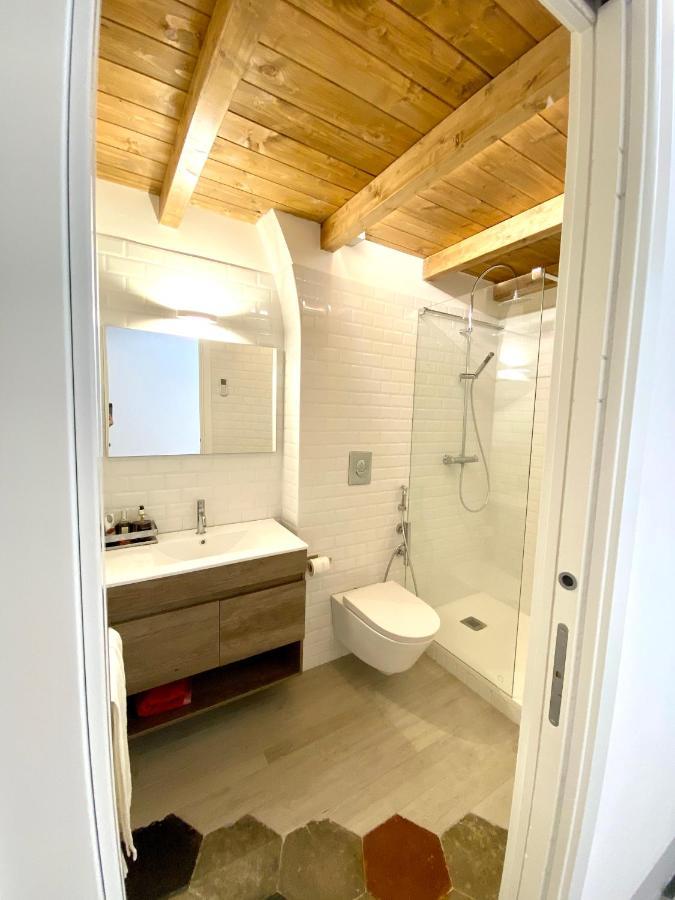 Nice Downtown Loft Apartment Рим Екстериор снимка
