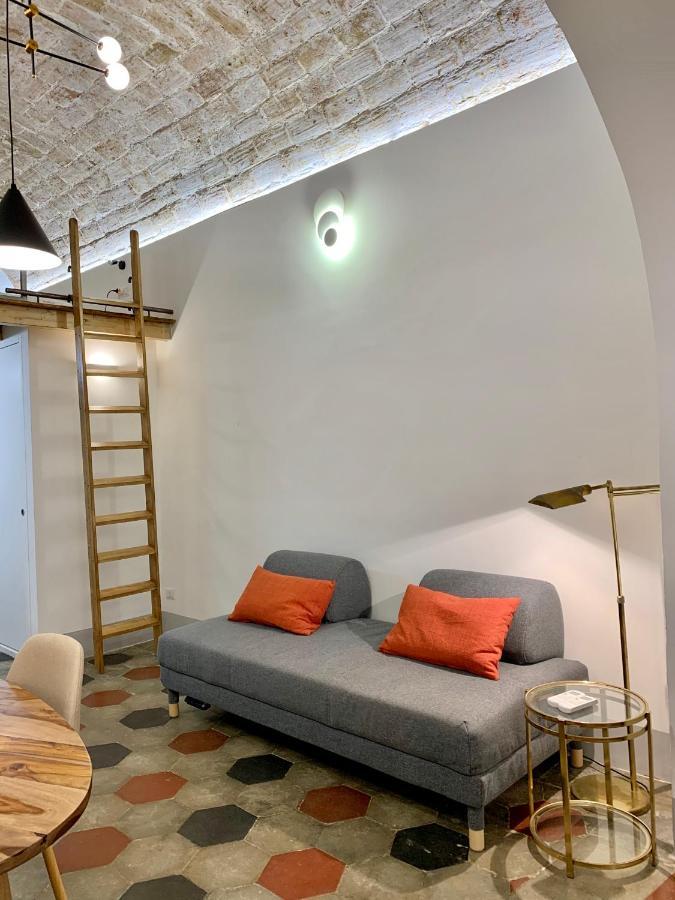 Nice Downtown Loft Apartment Рим Екстериор снимка