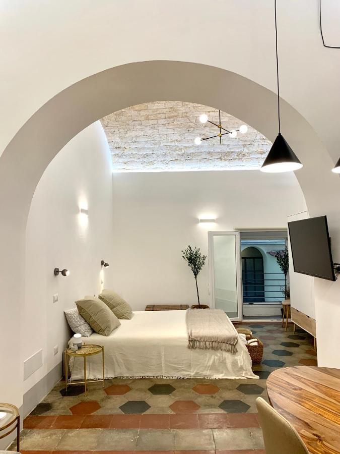 Nice Downtown Loft Apartment Рим Екстериор снимка