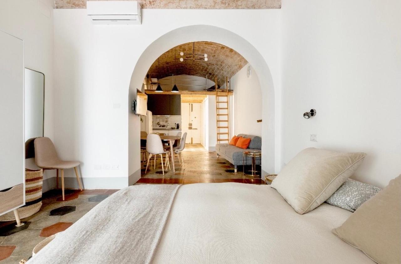 Nice Downtown Loft Apartment Рим Екстериор снимка